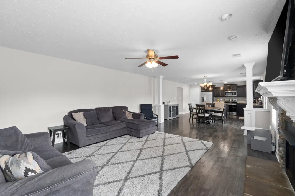 3748 Windhaven Dr Clarksville, TN 37040
