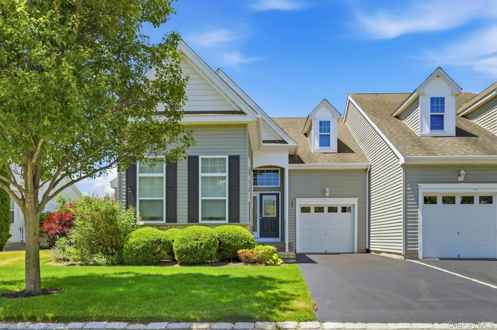 163 AUGUSTA DRIVE #163 Medford, NY 11763