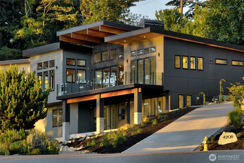 4209 Navigator Lane Anacortes, WA 98221
