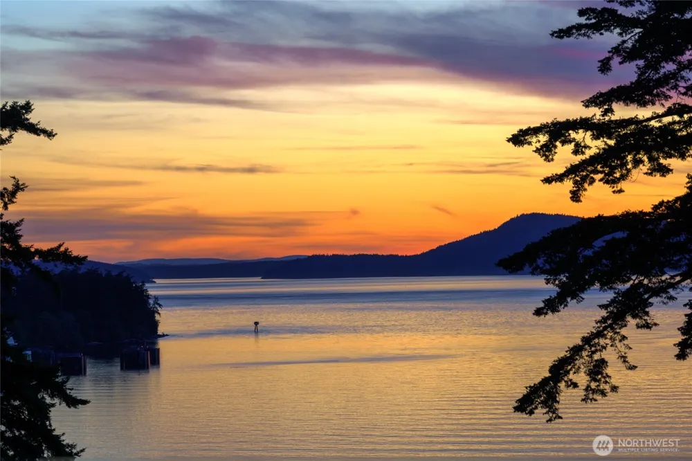 4209 Navigator Lane Anacortes, WA 98221