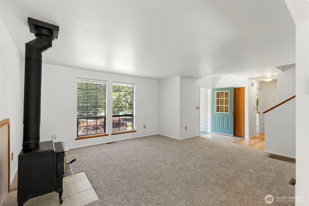12506 NE Virginia Court Kingston, WA 98346