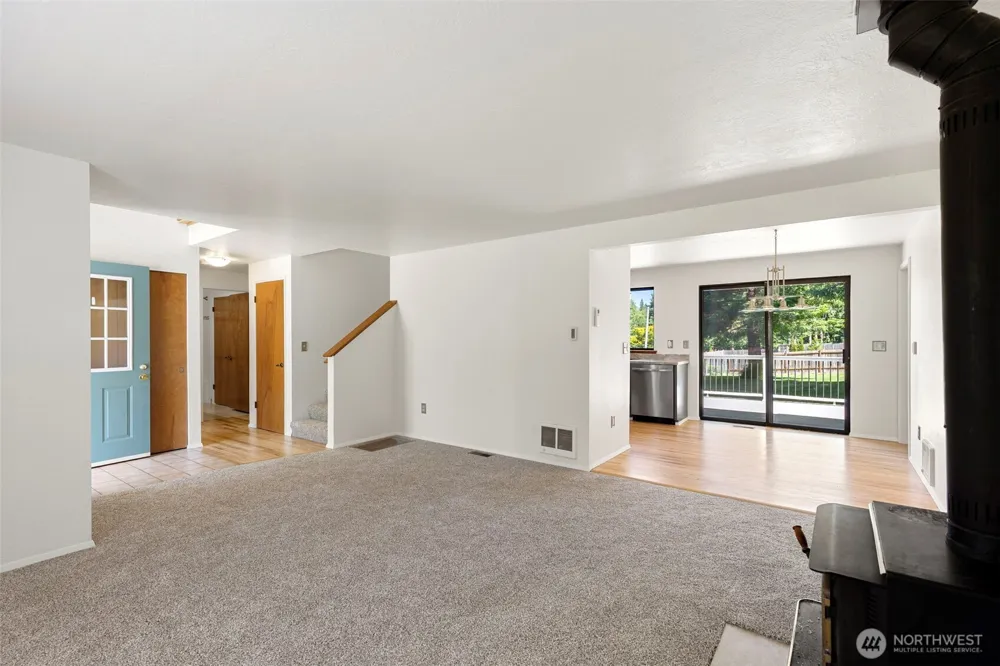 12506 NE Virginia Court Kingston, WA 98346