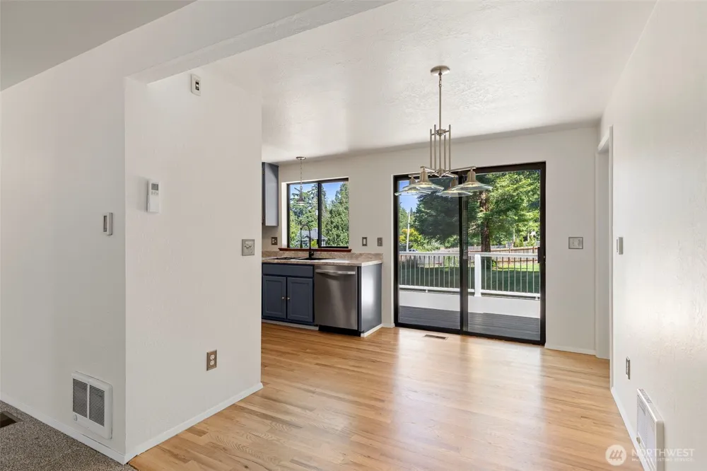 12506 NE Virginia Court Kingston, WA 98346
