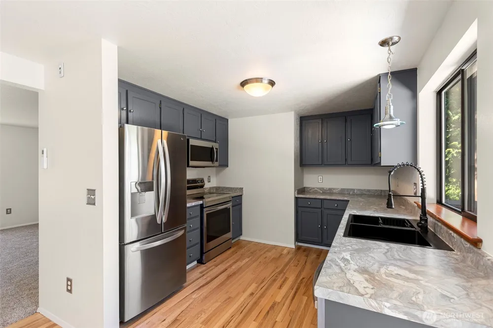 12506 NE Virginia Court Kingston, WA 98346