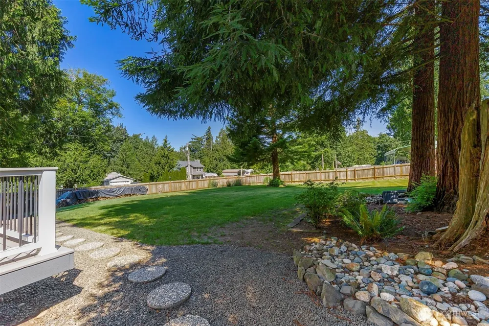 12506 NE Virginia Court Kingston, WA 98346