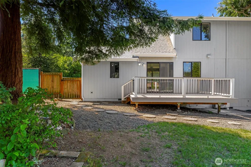 12506 NE Virginia Court Kingston, WA 98346