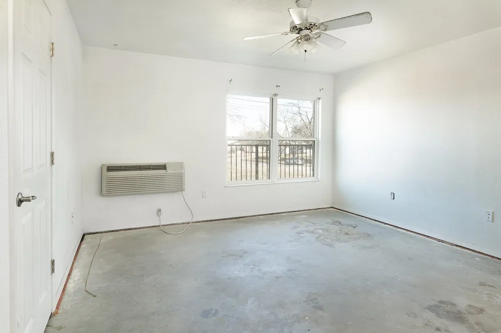 104 E Fifth Street Brady, TX 76825