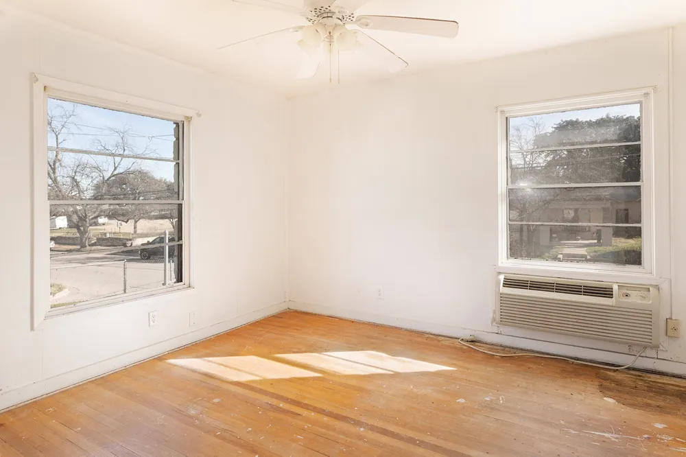 104 E Fifth Street Brady, TX 76825