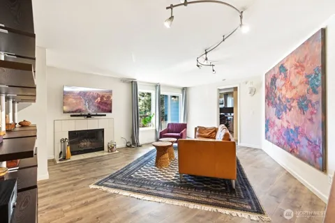 3045 20th Avenue W #202