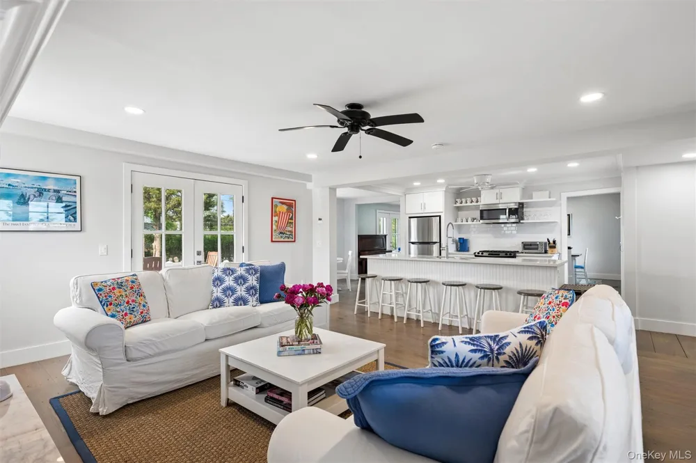 87 Foster Avenue Hampton Bays, NY 11946