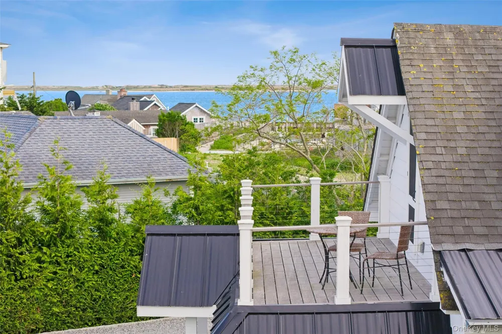 87 Foster Avenue Hampton Bays, NY 11946