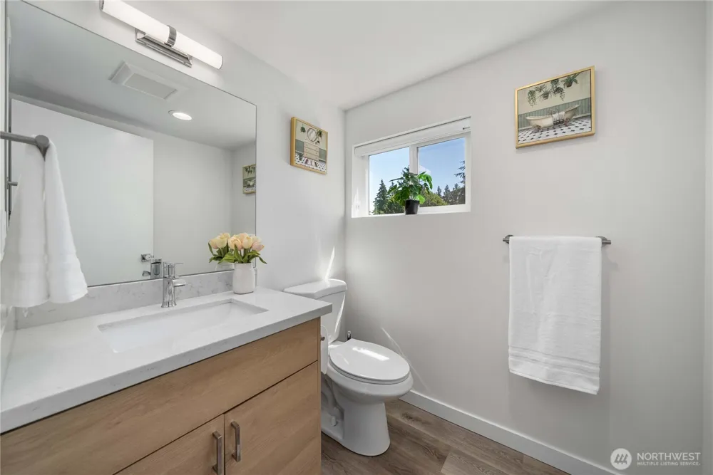 15612 8th Avenue SW #104 Burien, WA 98166