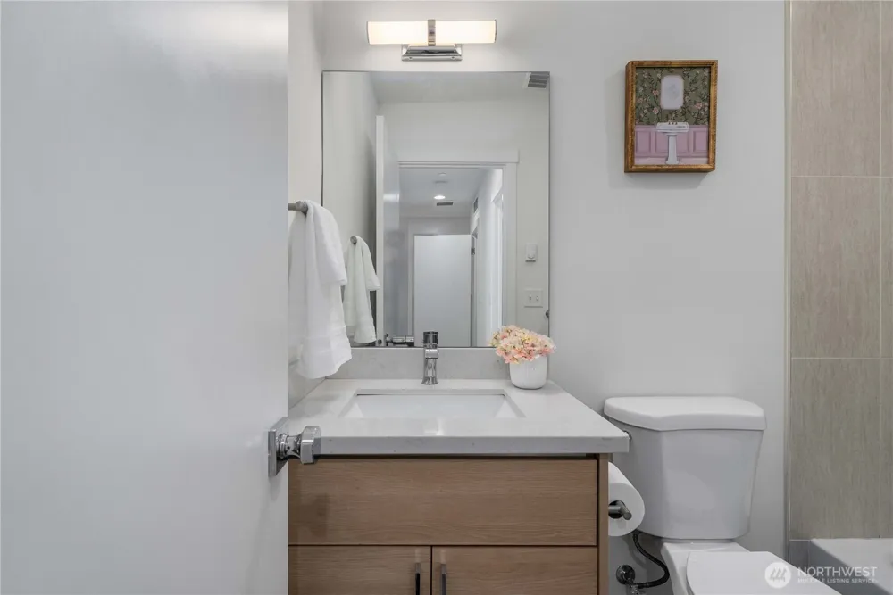 15612 8th Avenue SW #104 Burien, WA 98166