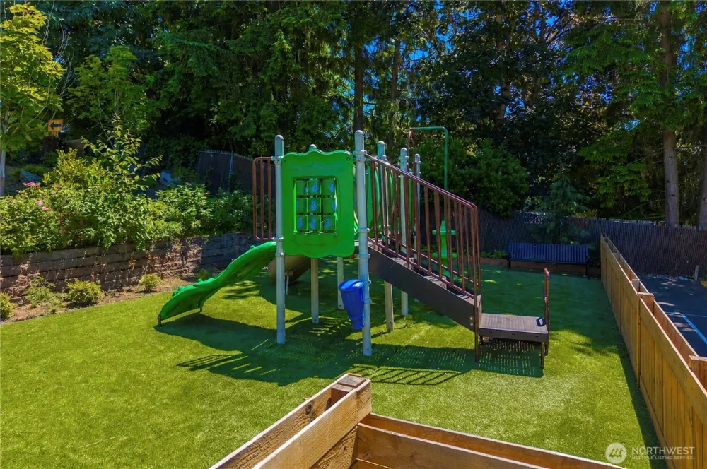 15612 8th Avenue SW #104 Burien, WA 98166