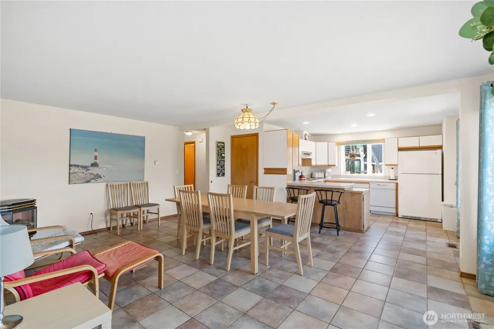 21 McCullough Road Copalis Beach, WA 98535