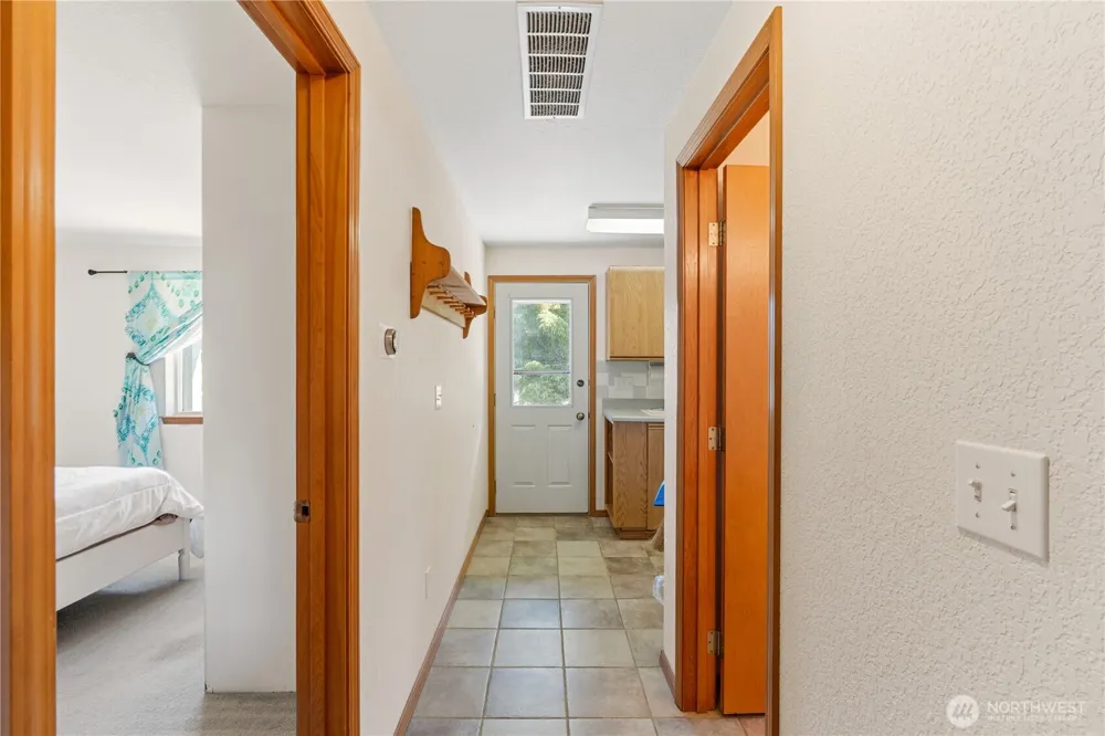 21 McCullough Road Copalis Beach, WA 98535