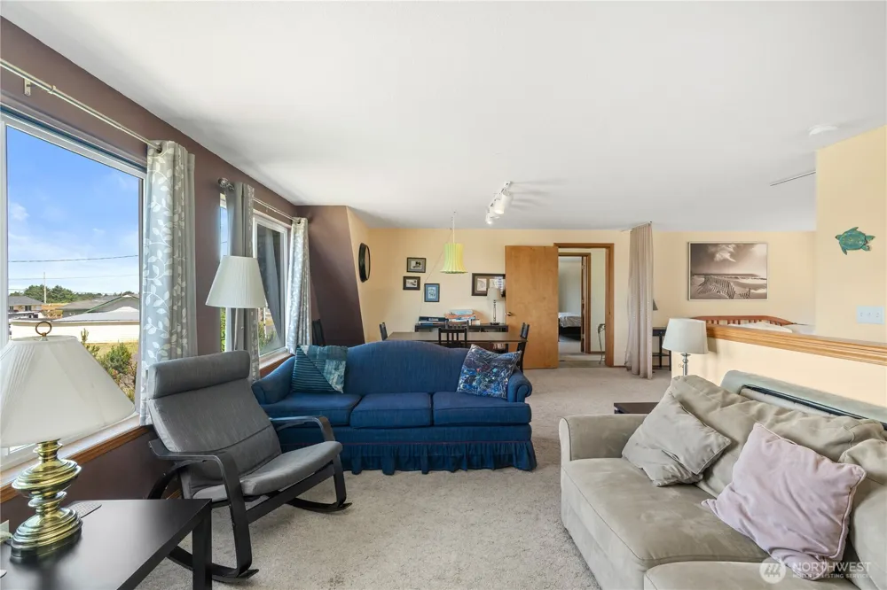 21 McCullough Road Copalis Beach, WA 98535