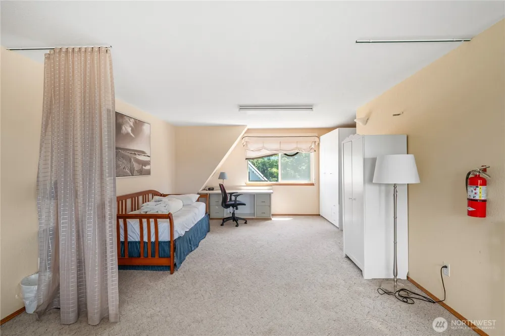21 McCullough Road Copalis Beach, WA 98535