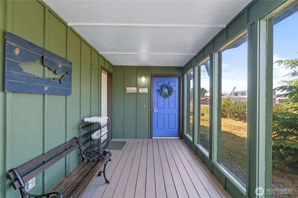 21 McCullough Road Copalis Beach, WA 98535