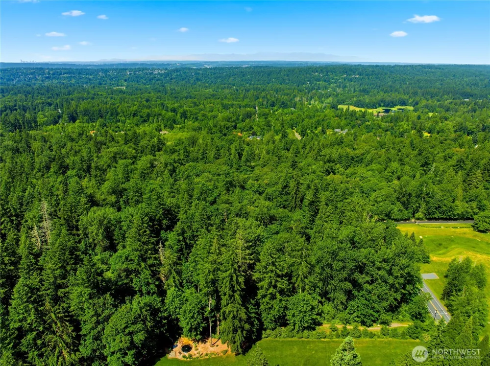 21 XXX NE 133rd Street Woodinville, WA 98077