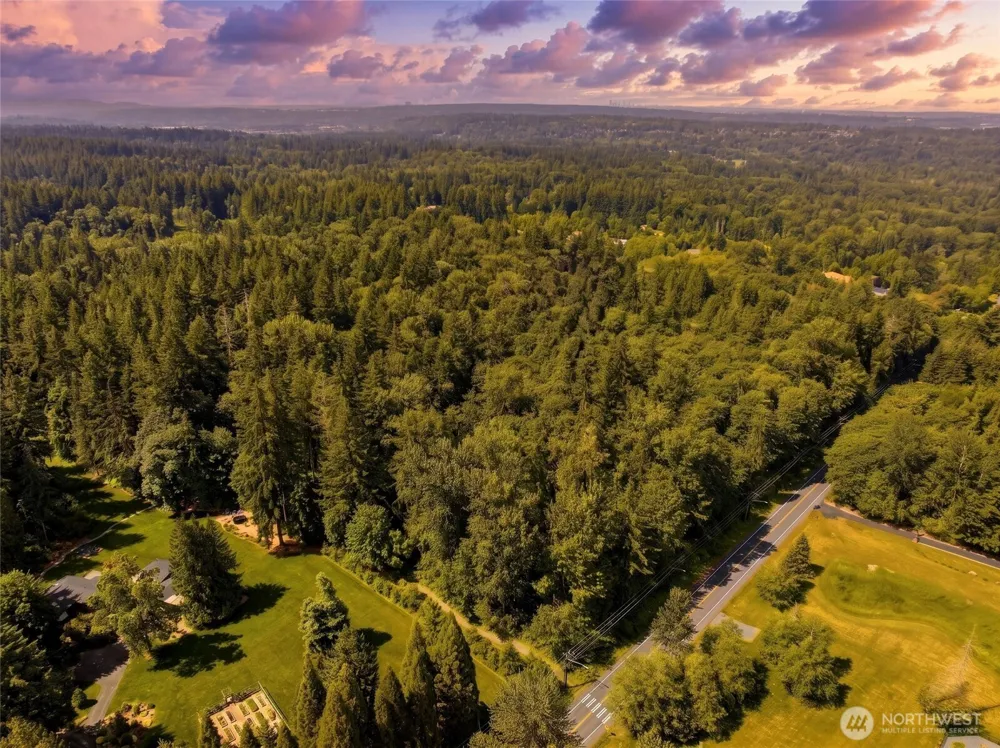 21 XXX NE 133rd Street Woodinville, WA 98077