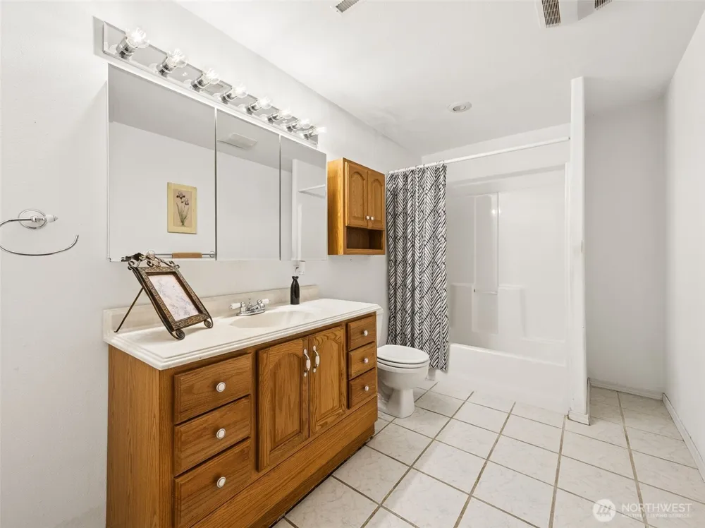 10410 260th Street E Graham, WA 98338