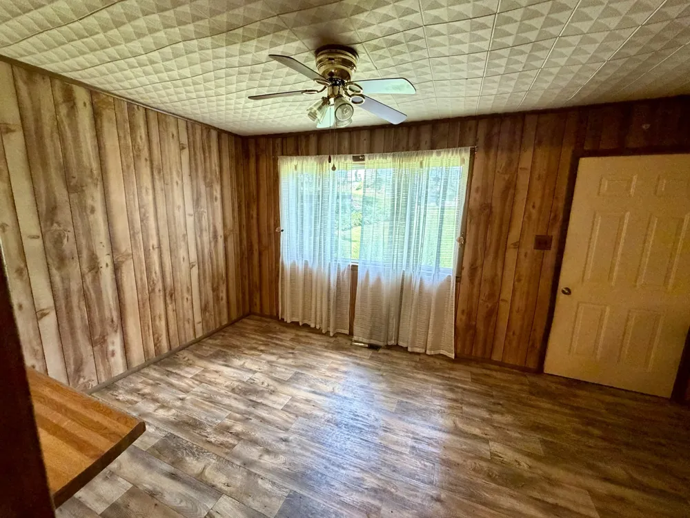 2155 Spring Hill Rd Paris, TN 38242