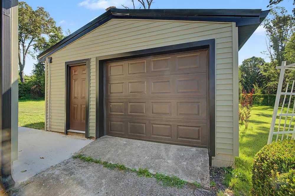 20 Robin Rd Hopkinsville, KY 42240
