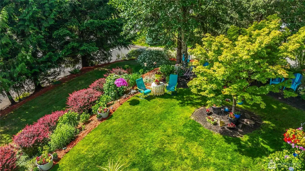 209 W Beacon Hill Drive Longview, WA 98632