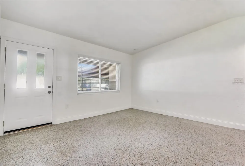 6601 HARVEY STREET Orlando, FL 32809