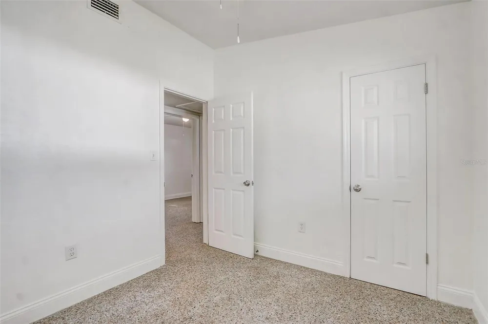 6601 HARVEY STREET Orlando, FL 32809