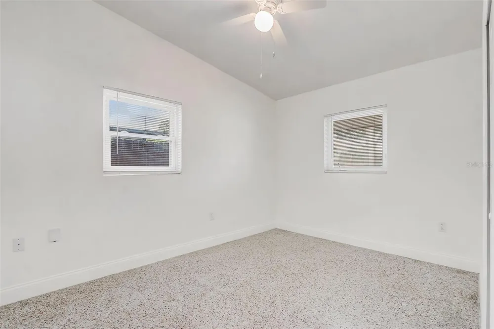 6601 HARVEY STREET Orlando, FL 32809