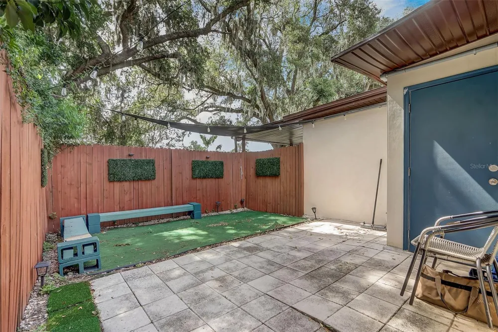 6601 HARVEY STREET Orlando, FL 32809