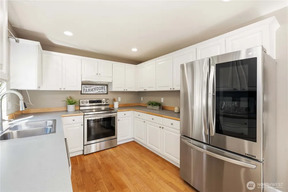 23511 SE 243rd Place Maple Valley, WA 98038