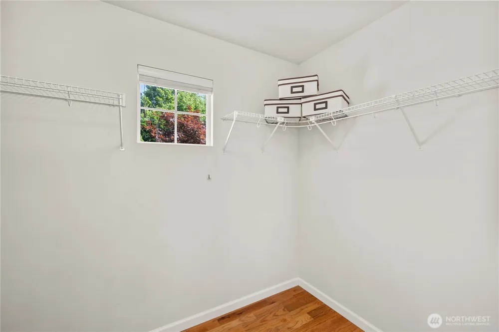 23511 SE 243rd Place Maple Valley, WA 98038
