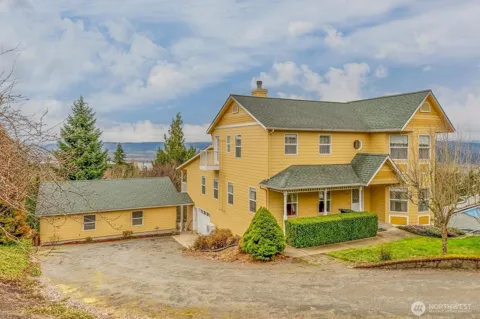 1045 Taylor Road