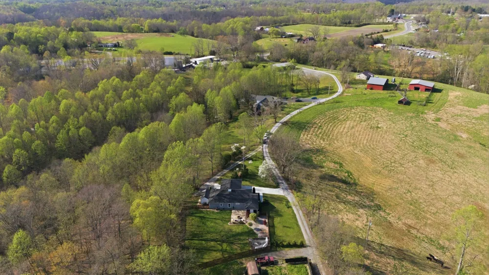 330 Burton Ridge Rd Silver Point, TN 38582