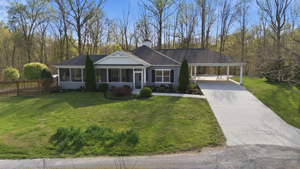 330 Burton Ridge Rd Silver Point, TN 38582