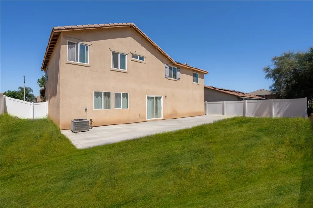 3069 Gazania Drive Perris, CA 92571