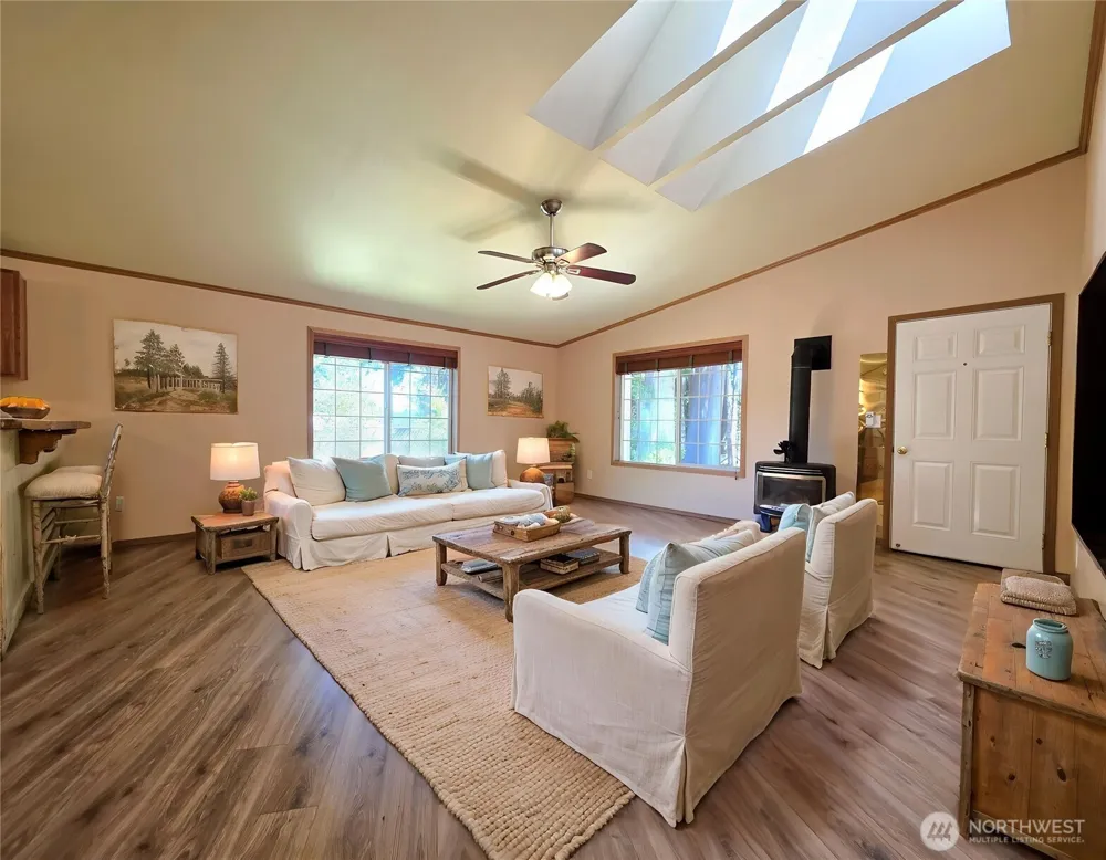 51 SE Cabana Avenue Shelton, WA 98584