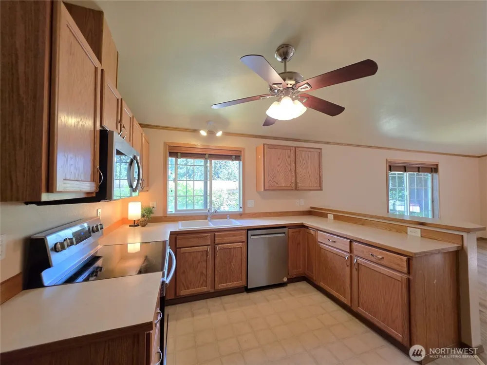 51 SE Cabana Avenue Shelton, WA 98584