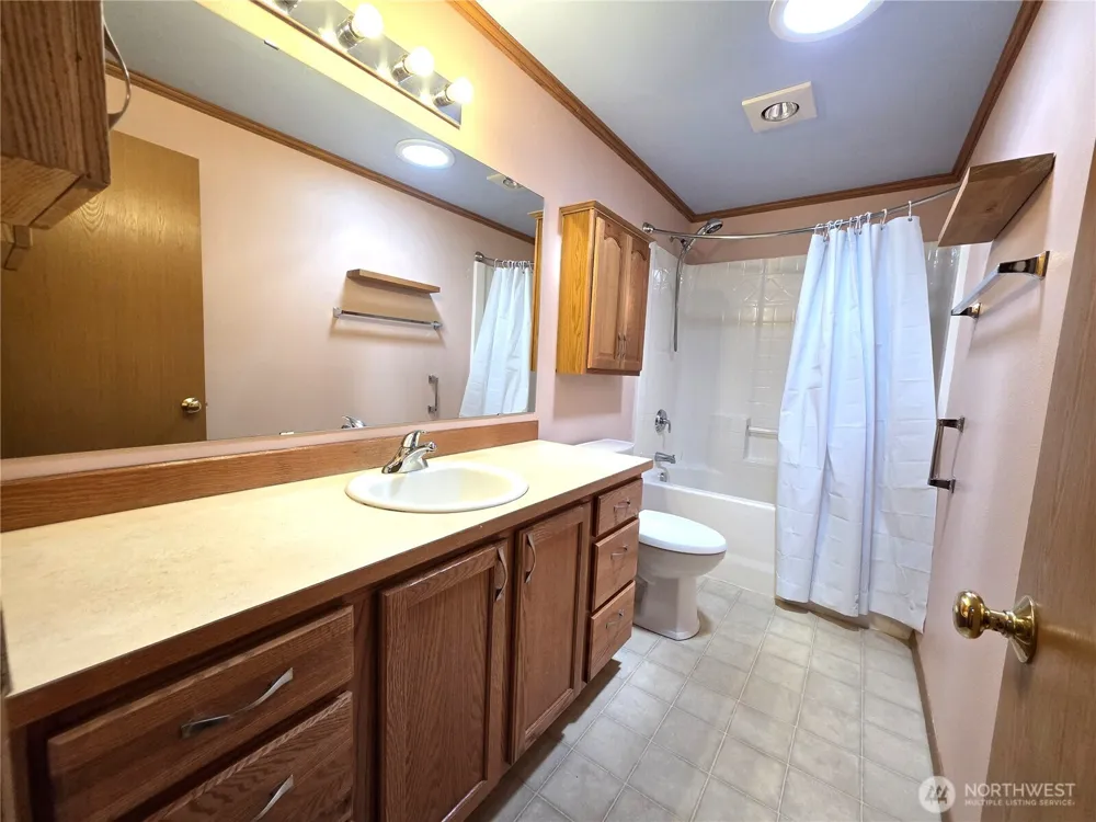 51 SE Cabana Avenue Shelton, WA 98584