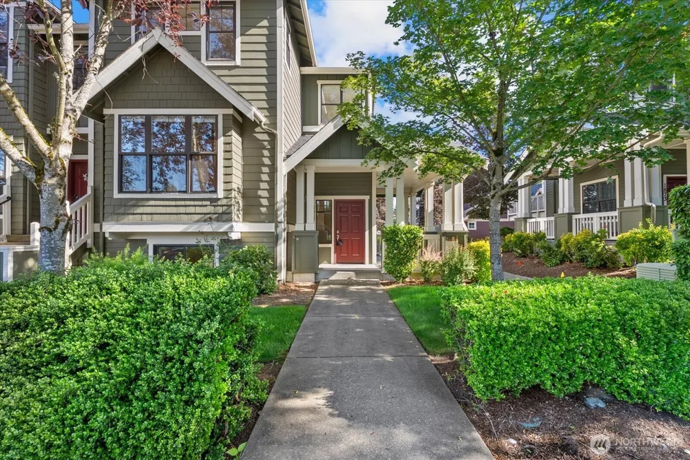 1867 NE Kenyon Court Issaquah, WA 98029