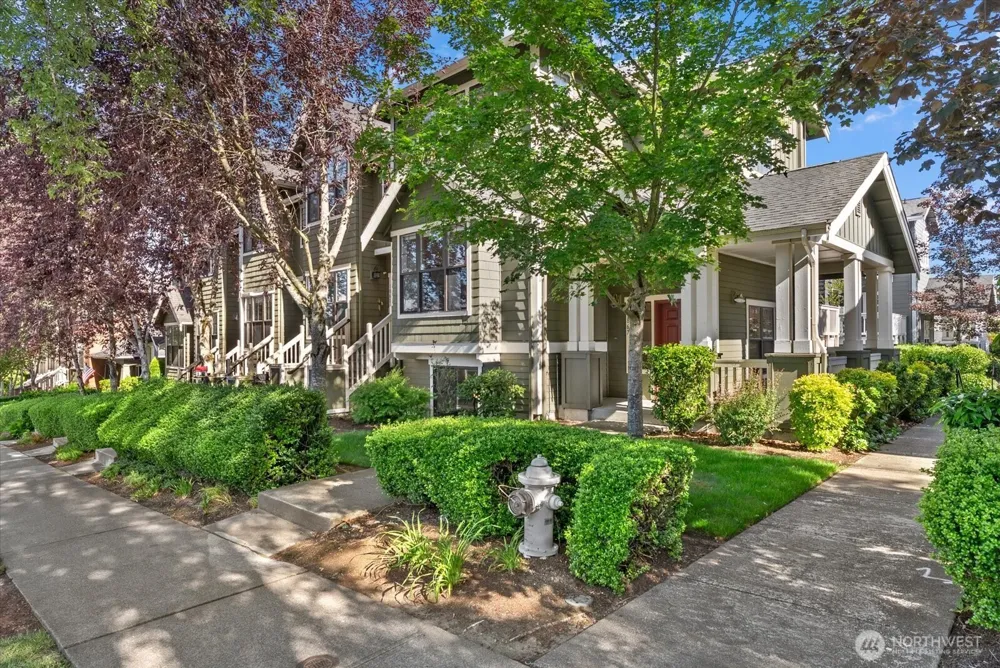 1867 NE Kenyon Court Issaquah, WA 98029