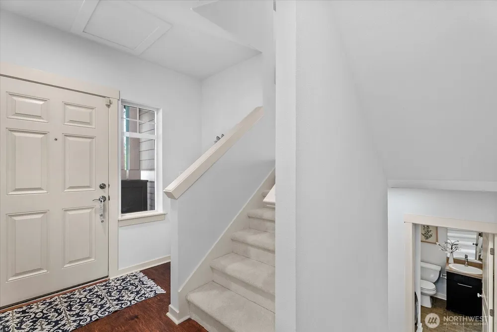 1867 NE Kenyon Court Issaquah, WA 98029