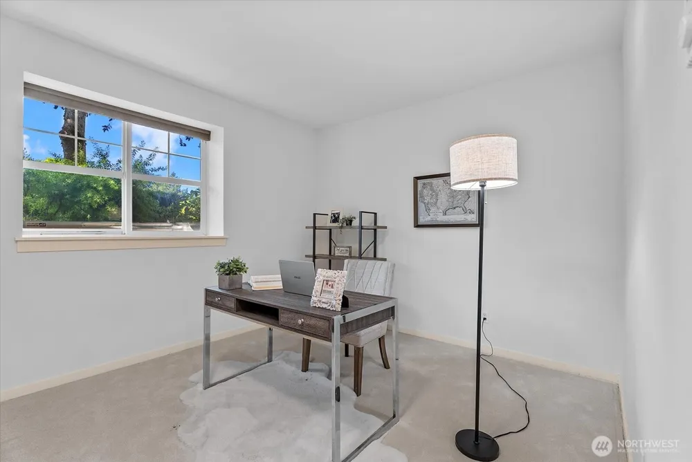 1867 NE Kenyon Court Issaquah, WA 98029