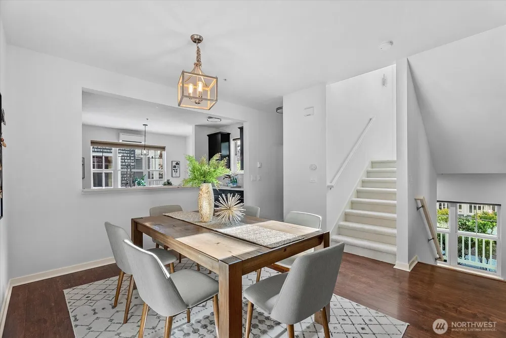 1867 NE Kenyon Court Issaquah, WA 98029