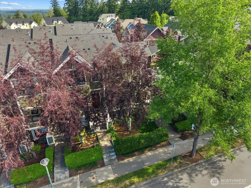 1867 NE Kenyon Court Issaquah, WA 98029