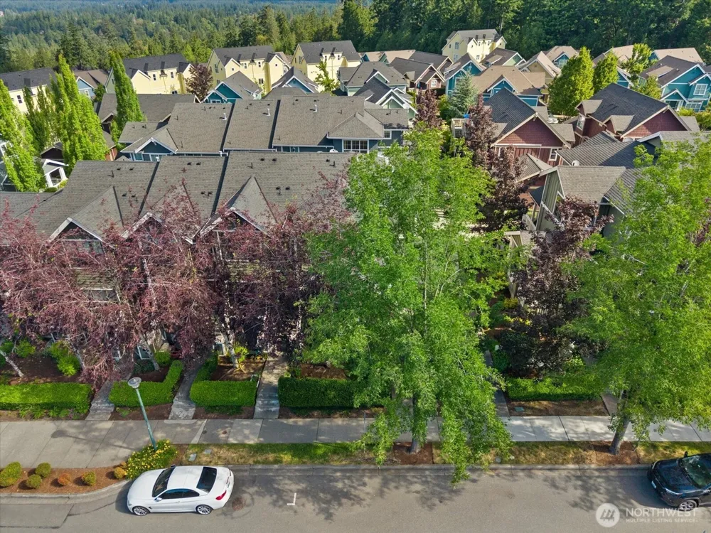 1867 NE Kenyon Court Issaquah, WA 98029