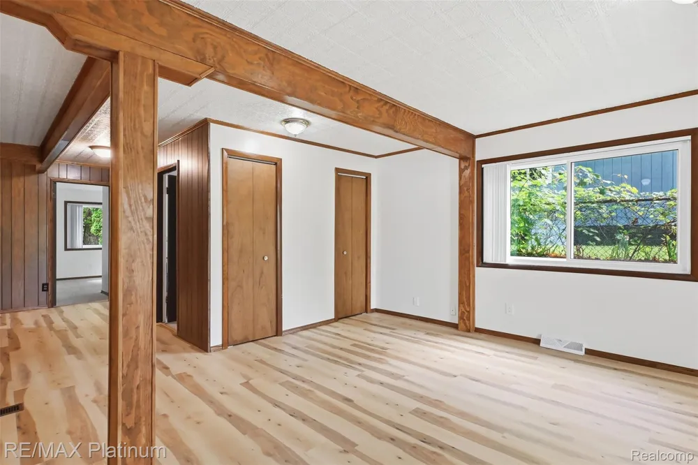 5504 Wildwood Drive Genoa Township, MI 48843